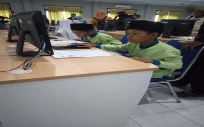 Muhammad Fakhri Rahman Raih Juara 2 Kompetisi Sains Madrasah Bidang Matematika di Kota Mataram